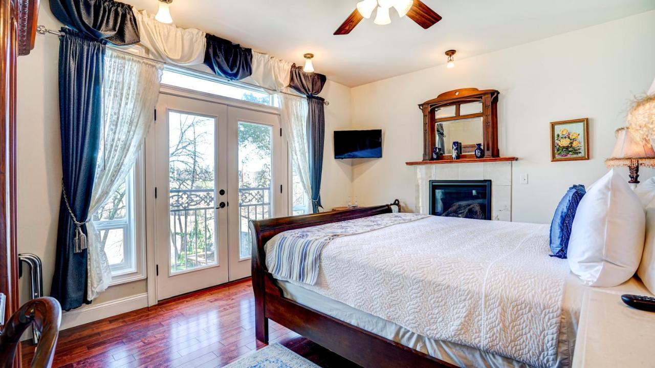 The River Belle Inn Healdsburg Bagian luar foto